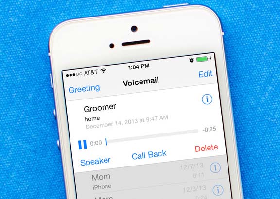 clear voicemail on iPhone